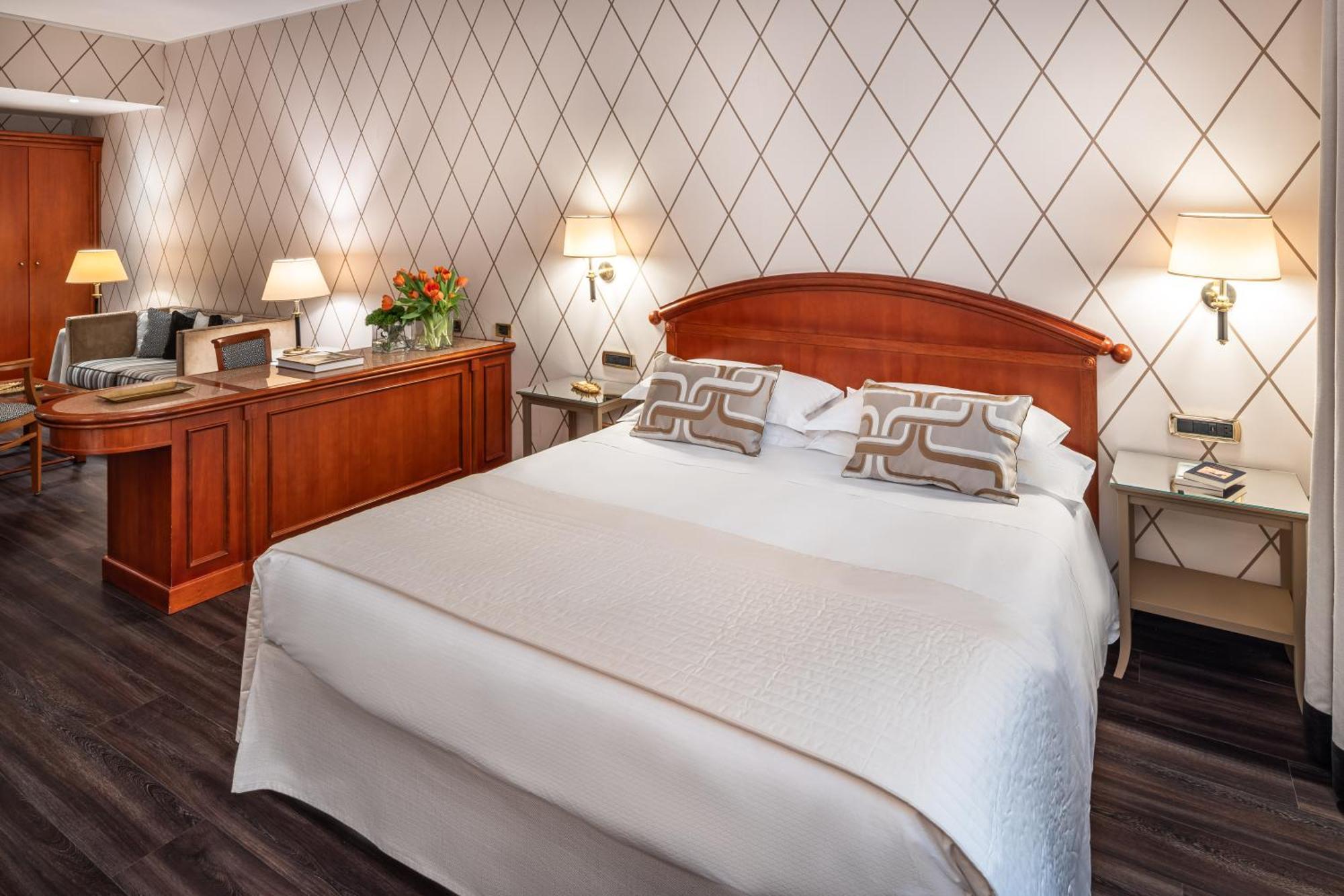 Starhotels Majestic Hotel 4*